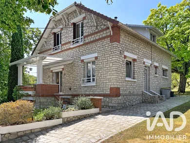 Maison à Saint-Pierre-lès-Nemours (77140)