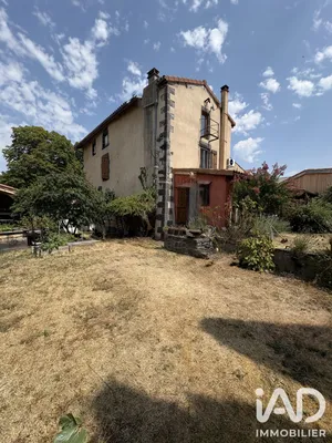 Maison de village à Ennezat (63720)