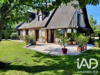 Maison traditionnelle à Hénouville (76840)