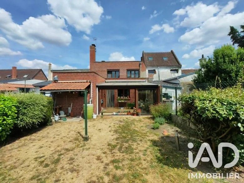 Maison 6 pièces 179 m² · à Annœullin · 179 m² · 294 000 €