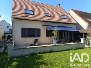 House in Savigny-le-Temple (77176)