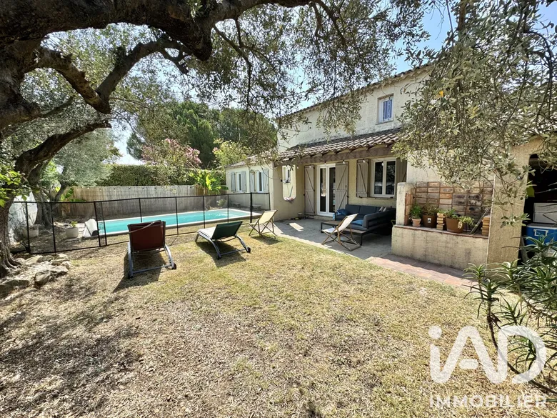 Maison 5 pièces 140 m² · à Jonquières-Saint-Vincent · 140 m² · 399 000 €