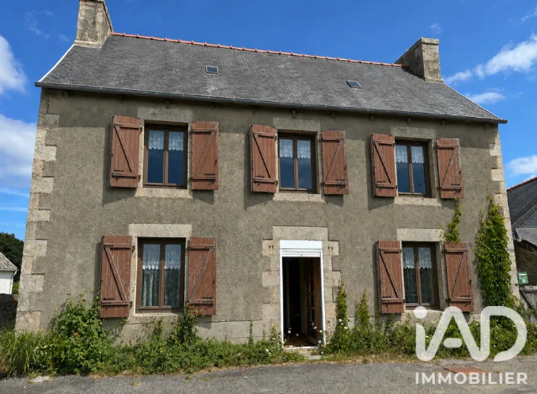 Maison 5 pièces 107 m² · à Ploulec'H · 107 m² · 135 000 €