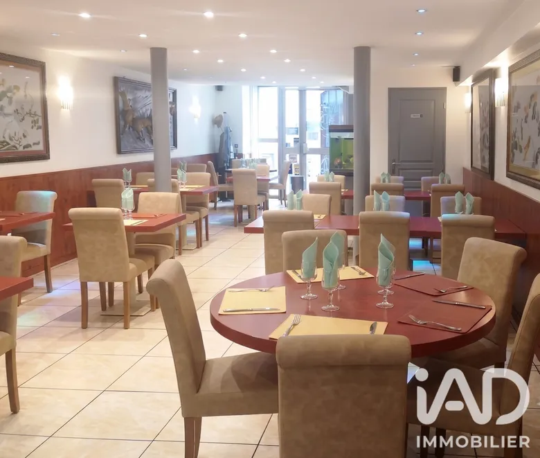 Restaurant à Saint-Maximin-la-Sainte-Baume (83470) · 90 m² · 76 999 €