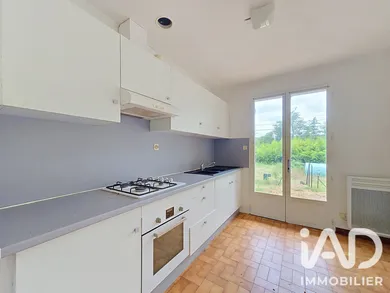 Immeuble à Eugénie-les-Bains (40320)