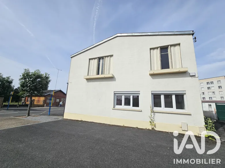 Maison 5 pièces 108 m² · à La Fère · 108 m² · 77 000 €