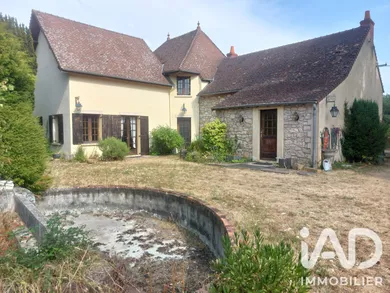 Maison de campagne à Montvicq (03170)