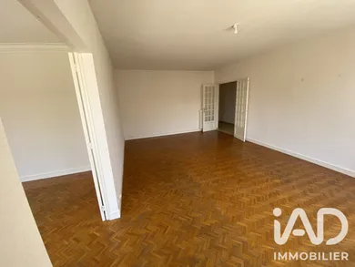 Apartment in Cholet (49300)