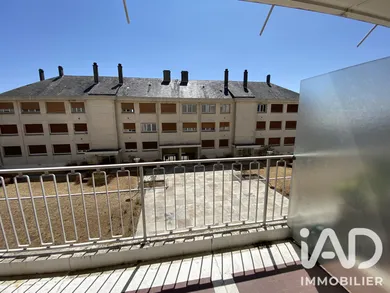 Apartment in Cholet (49300)