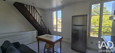 Duplex à Villeneuve-le-Roi (94290)
