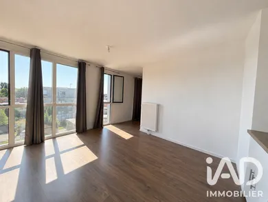 Apartment in Lille (59000)