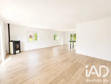 Maison de campagne à CHARMONT (51330)