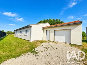 Maison de campagne à CHARMONT (51330)
