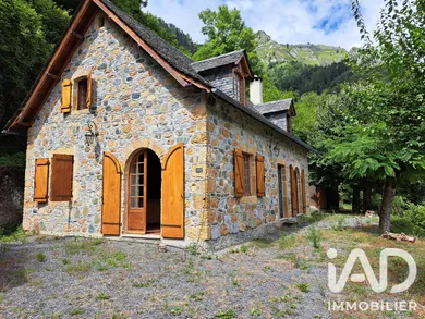 Traditional house in Aydius (64490)