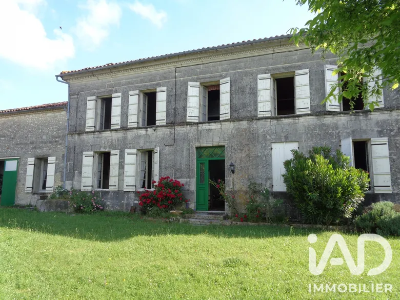 Maison 5 pièces 144 m² · à Rouffiac · 144 m² · 272 000 €