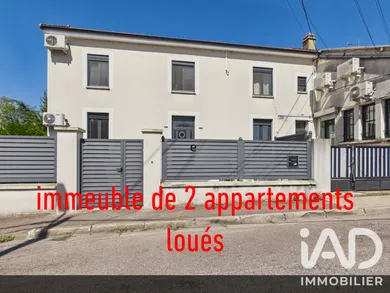 Immeuble à Saint-André-les-Vergers (10120)