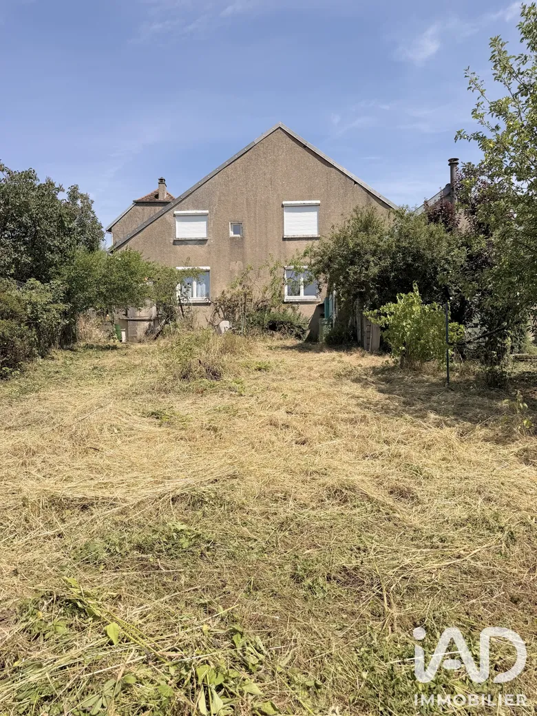 Maison 7 pièces 155 m² · à Noidant-Chatenoy · 155 m² · 110 000 €