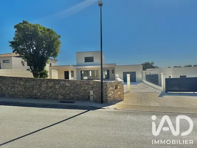 Maison d'architecte à Nîmes (30900)