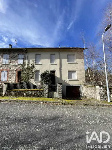 Maison à Peyrat-le-Château (87470)