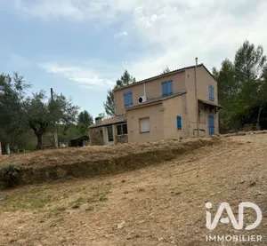 Maison traditionnelle à Carcès (83570)