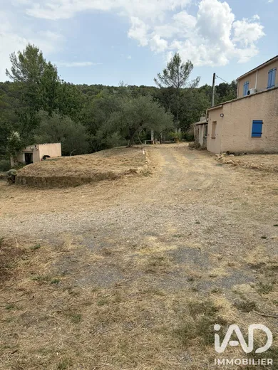 Maison traditionnelle à Carcès (83570)