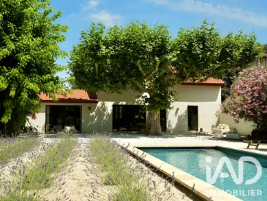Village house in Maillane (13910)