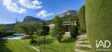 Maison traditionnelle à St Jeannet (06140)