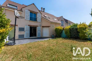Maison traditionnelle à Carrières-sur-Seine (78420)
