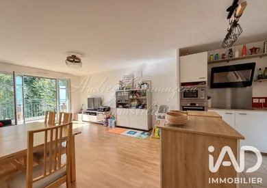 Apartment in Orsay (91400)