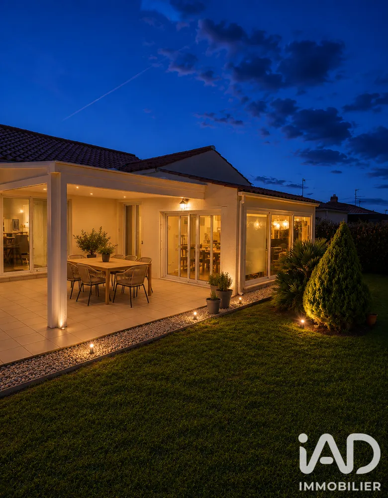 Maison 7 pièces 140 m² · à Givrand · 140 m² · 413 500 €