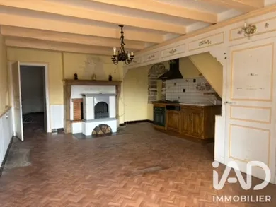 Maison de village à Charmes-Saint-Valbert (70120)