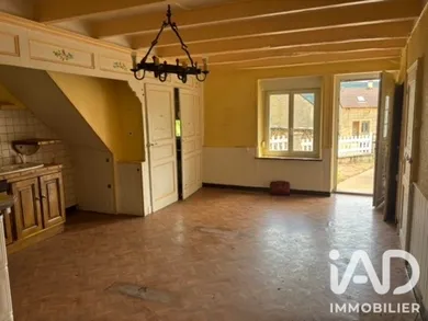Maison de village à Charmes-Saint-Valbert (70120)
