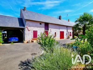 Maison de village à Santilly (28310)