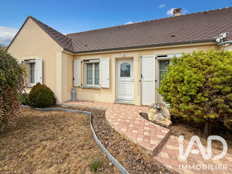 Maison 5 pièces 92 m² · à Moisenay · 91,6 m² · 325 000 €