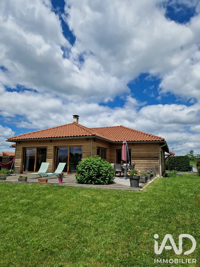Maison 5 pièces 124 m² · à Saint-Étienne-Lardeyrol · 124 m² · 399 000 €