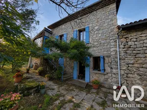 Maison de campagne à Mayres (07330)