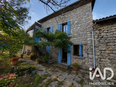 Maison de campagne à Mayres (07330)