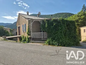 Maison de village à Sainte-Colombe (05700)