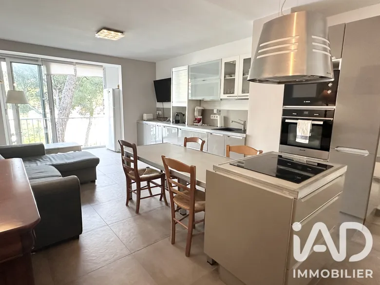 Appartement 3 pièces 82 m² · à Cassis · 82 m² · 375 000 €
