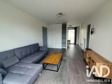 Appartement à Saint-Léger-les-Vignes (44710)