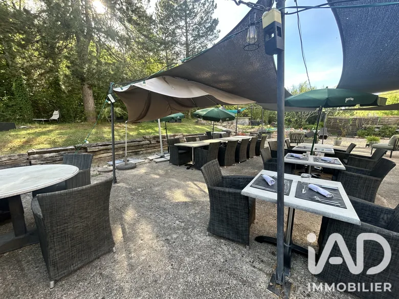 Hôtel à Aubignosc (04200) · 538 m² · 263 040 €