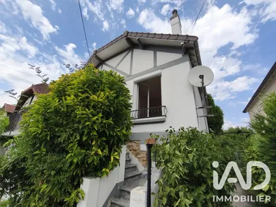 Maison traditionnelle à Chelles (77500)