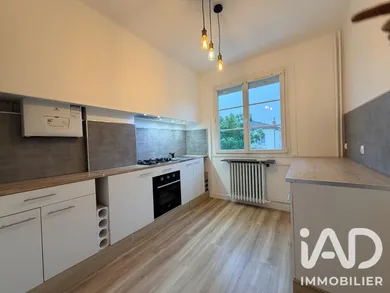 Apartment in Toulouse (31100)