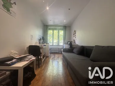 Apartment in Paris (75016)