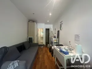 Apartment in Paris (75016)