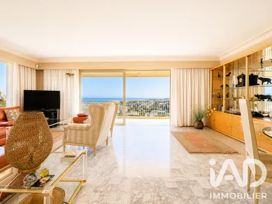 Apartment in Le Cannet (06110)