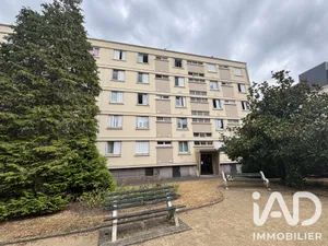 Apartment in Le Plessis-Trévise (94420)