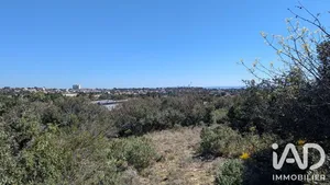 Terrain à bâtir à Villeneuve-lès-Avignon (30400)