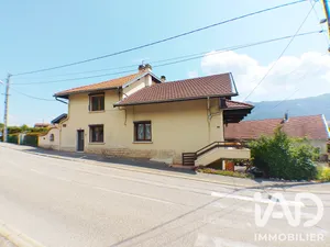 Village house in Anglefort (01350)