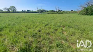 Terrain à bâtir à Saint-Front-de-Pradoux (24400)
